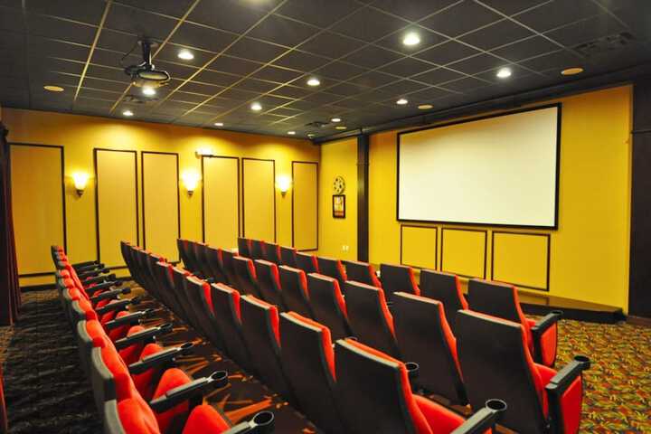 Entertainment 17 of 26