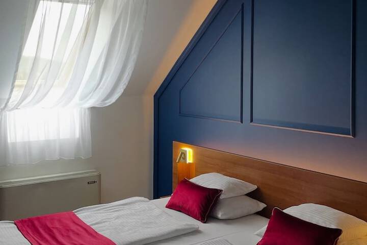 Room 13 of 54