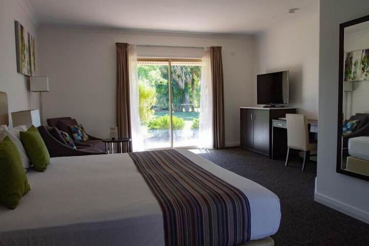 Room 18 of 46