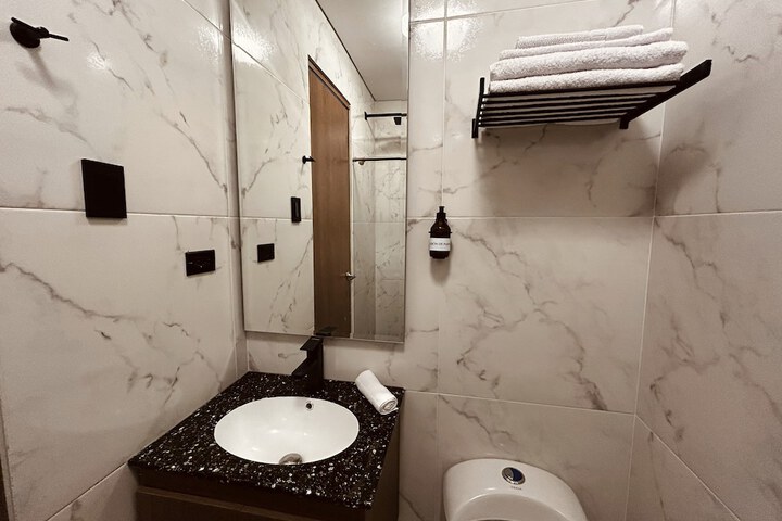 Room 37 of 49