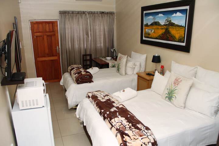 Room 6 of 52