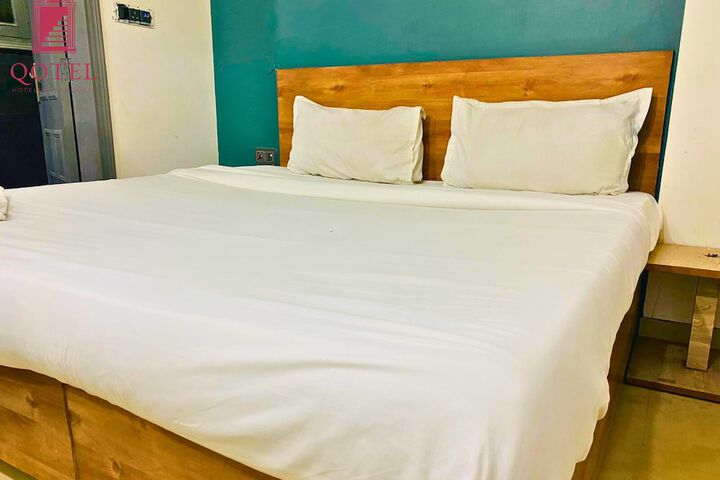 Room 10 of 23