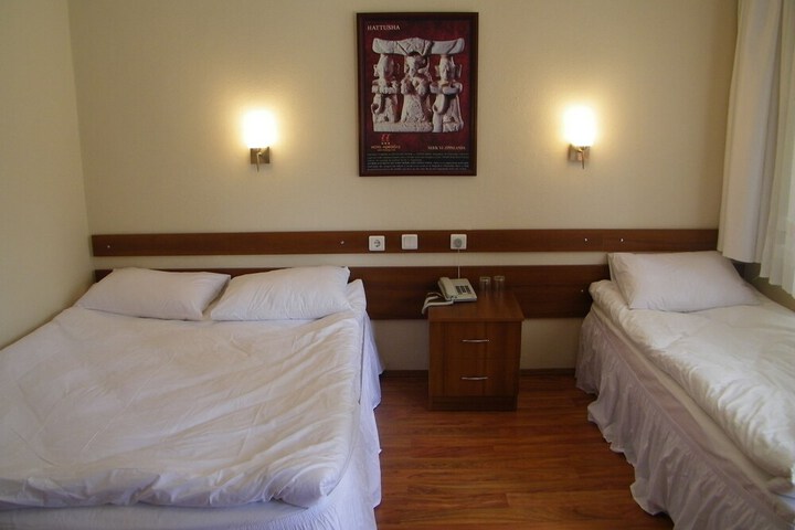 Room 3 of 44