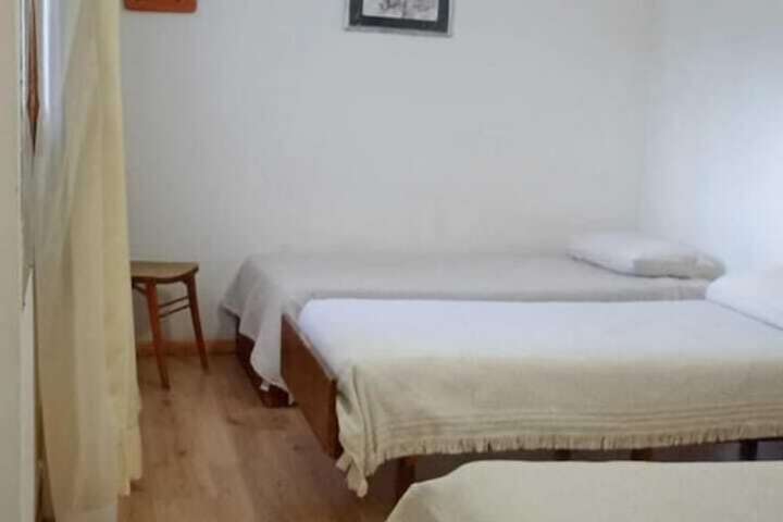 Room 9 of 13