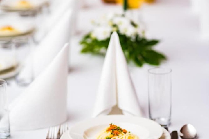 Dining 21 of 42