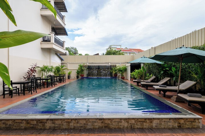Pool 48 of 65