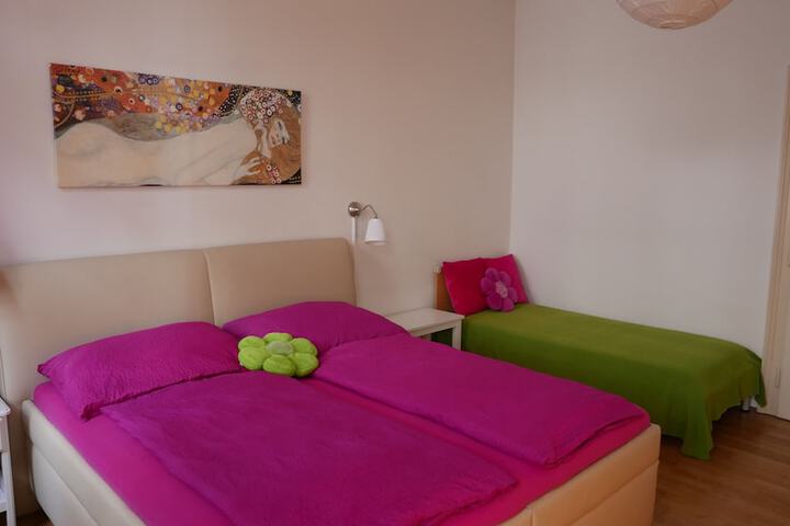 Room 2 of 21