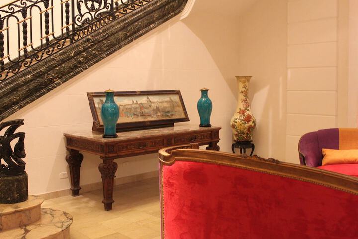 Entrance & Lobby