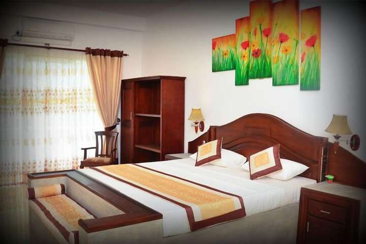 Room 16 of 25
