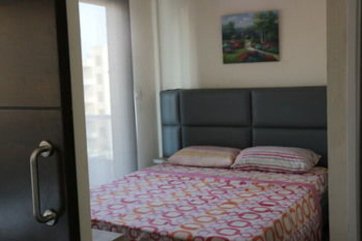 Room 7 of 17