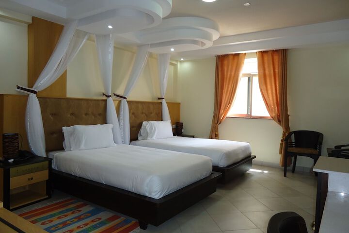 Room 6 of 59