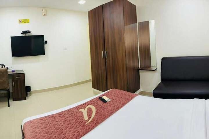 Room 5 of 27
