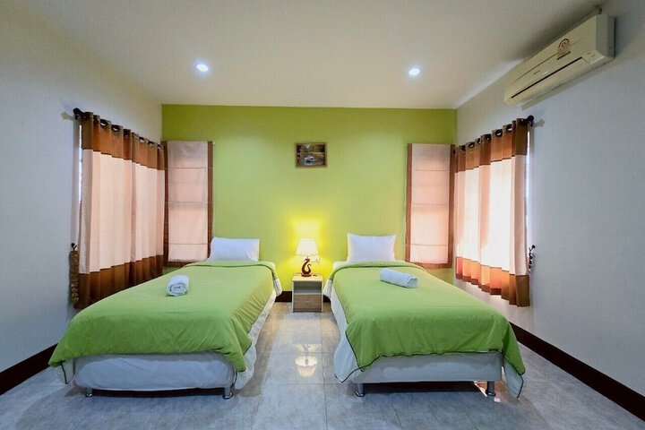 Room 10 of 23