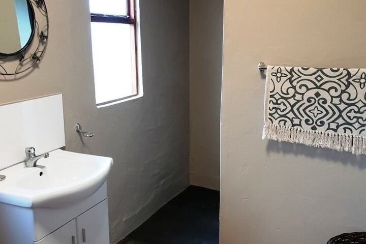 Room 16 of 43