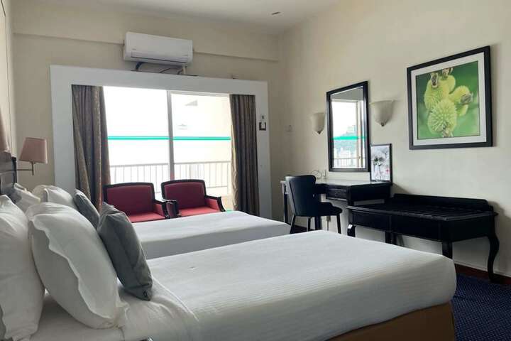 Room 57 of 650