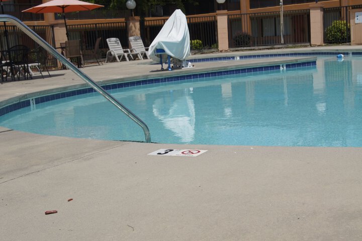 Pool 46 of 101