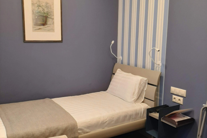 Room 9 of 26