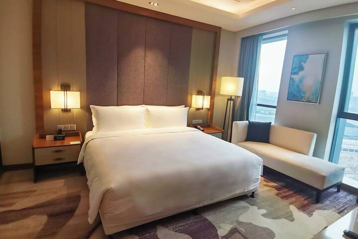Room 20 of 92