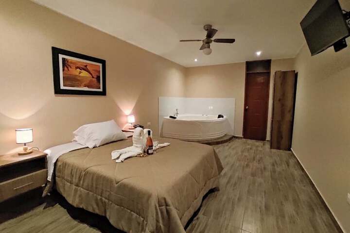 Room 12 of 39