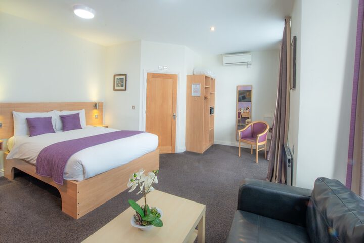 Room 3 of 30