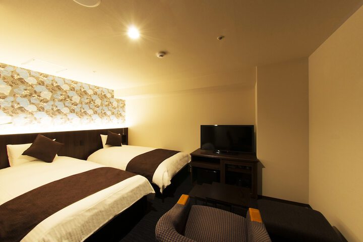 Room 22 of 49