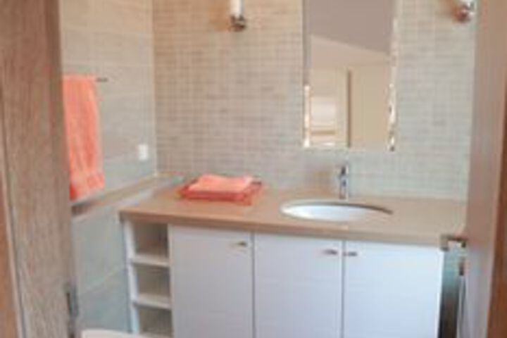 Room 4 of 23