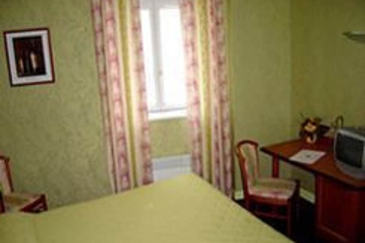 Room 8 of 58