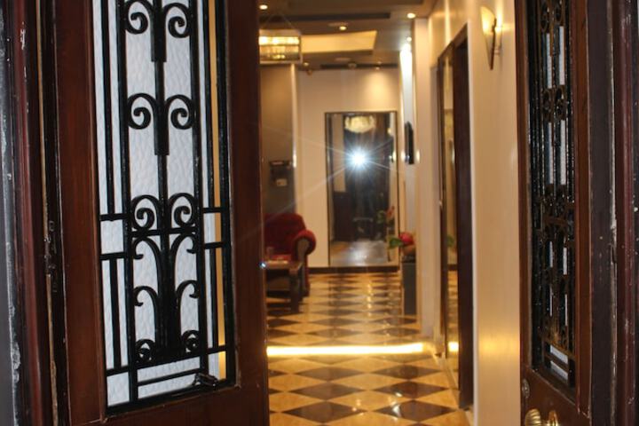 Room 26 of 37