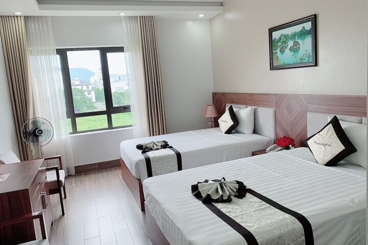 Room 8 of 40