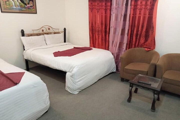 Room 8 of 19