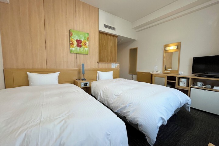Room 8 of 41