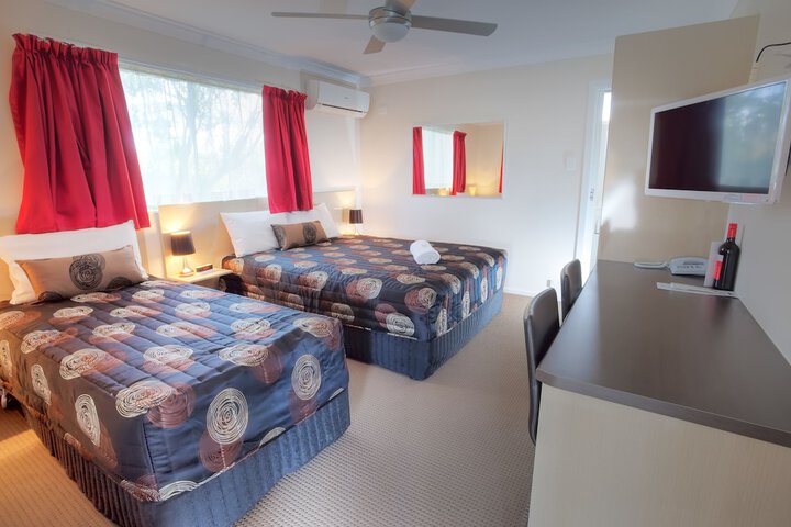 Room 5 of 52