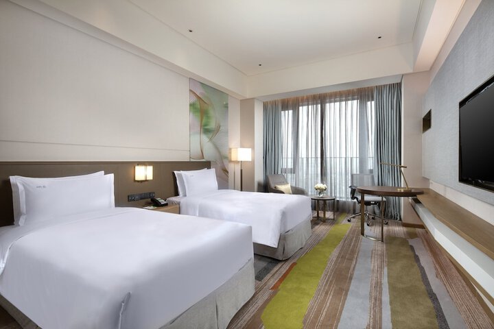 Room 4 of 61