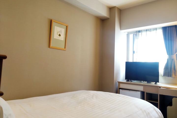 Room 17 of 52