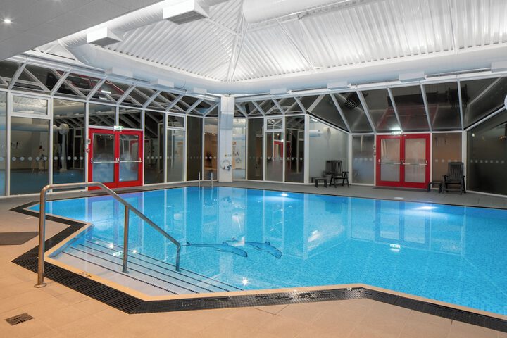 Pool 79 of 194