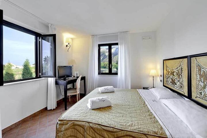Room 29 of 100