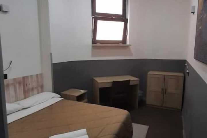 Room 22 of 51
