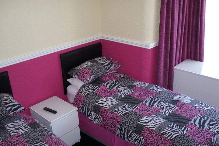 Room 48 of 87