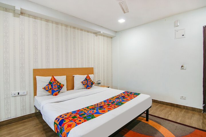 Room 14 of 36