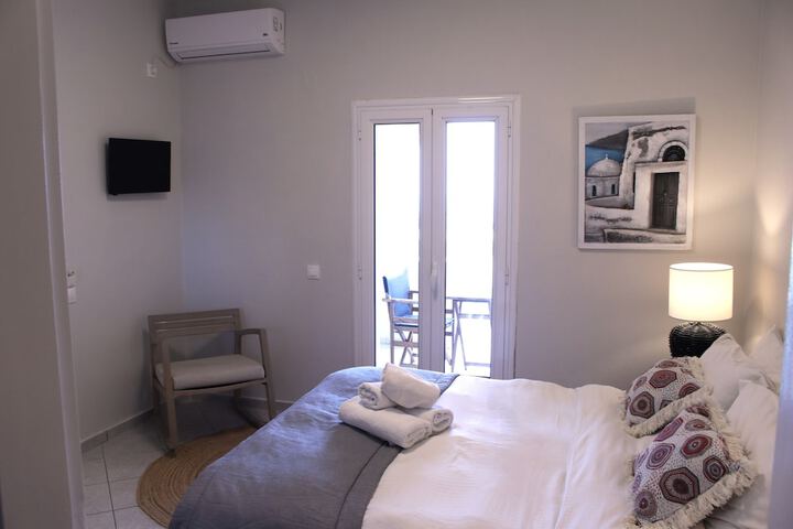 Room 8 of 43