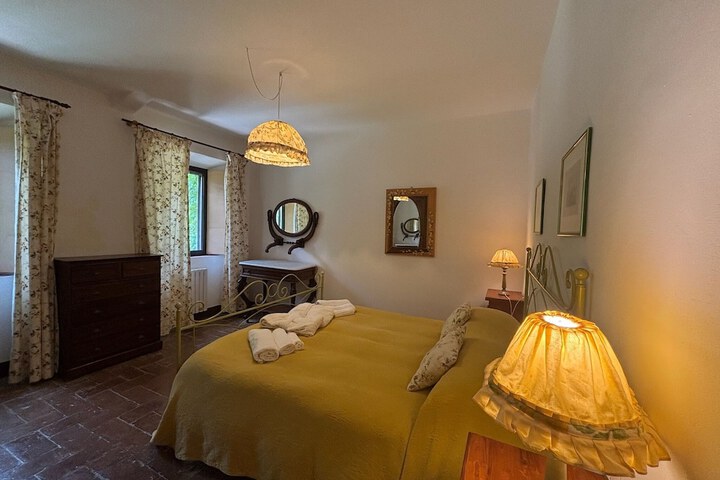 Room 9 of 63