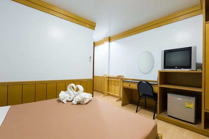 Room 18 of 22