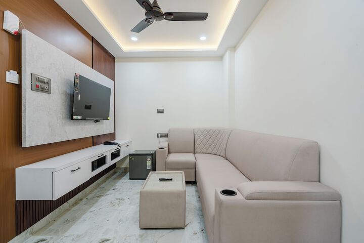 Room 17 of 32