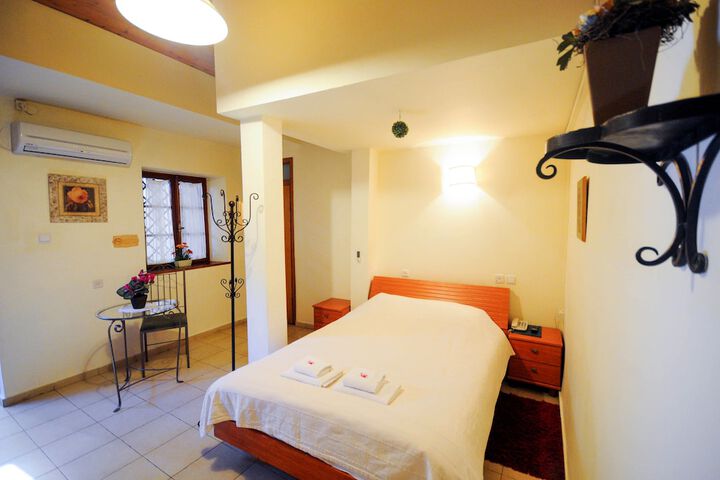 Room 20 of 69