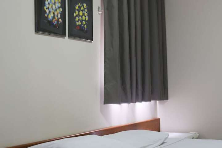 Room 22 of 183