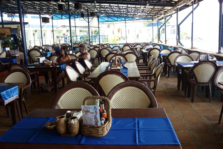 Dining 66 of 83