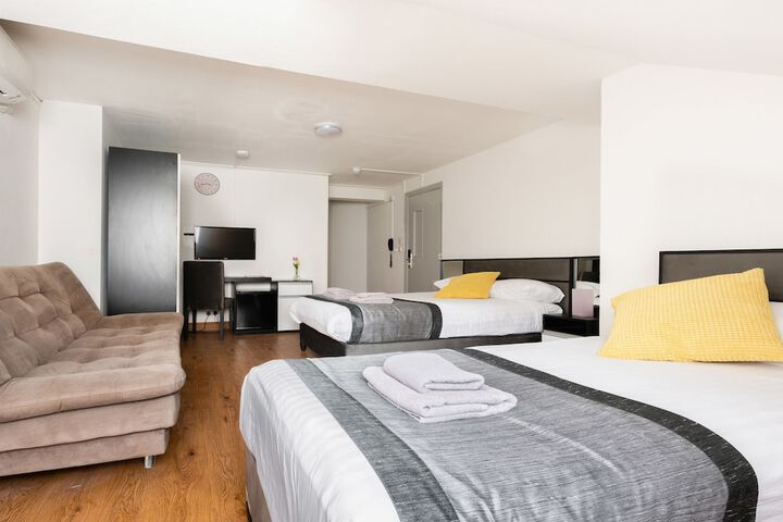 Room 21 of 113