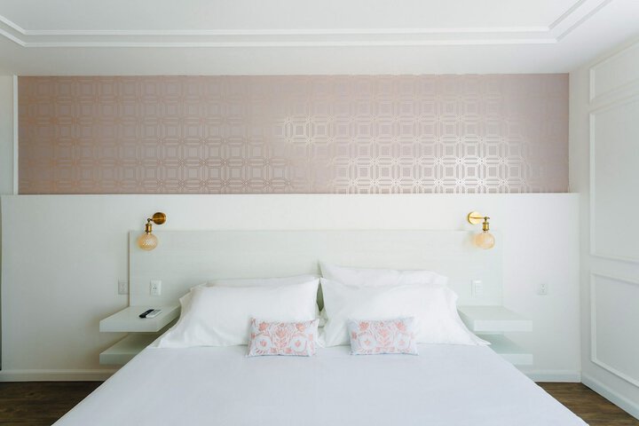 Room 28 of 50