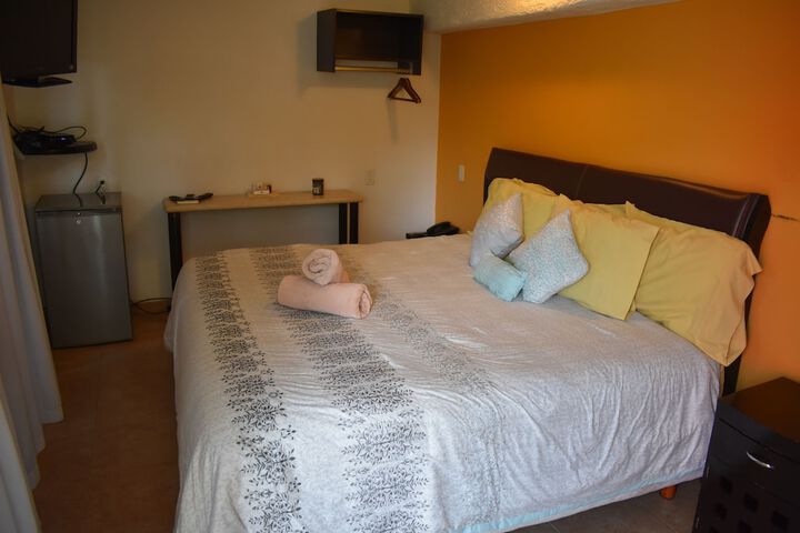 Room 3 of 26