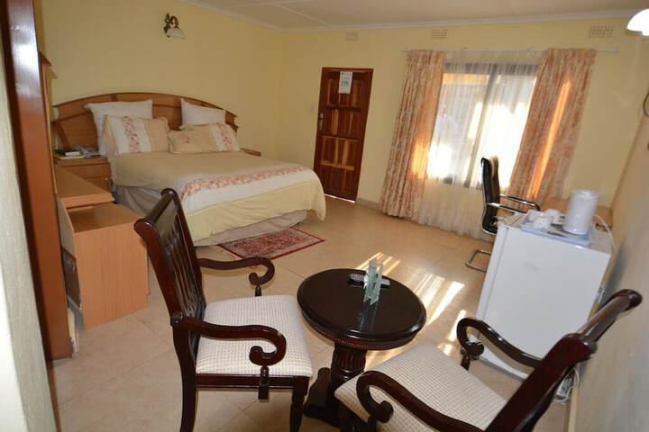 Room 7 of 34